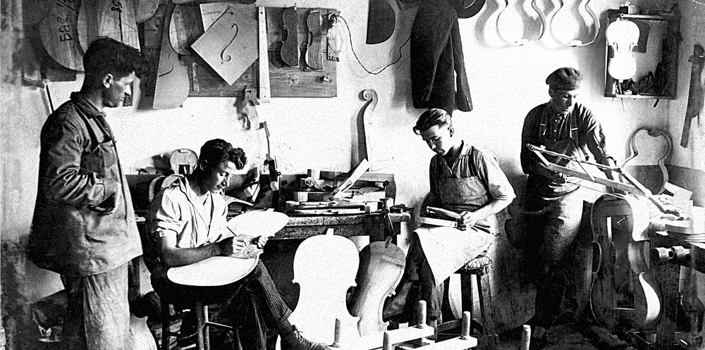 How My Relationship with Kremona Guitars Began—and Why It Matters